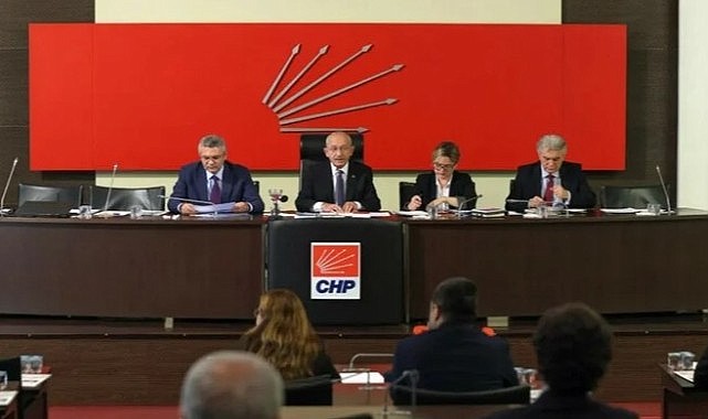 CHP, Seçim Yasası yerine ekonomiyi konuşacak